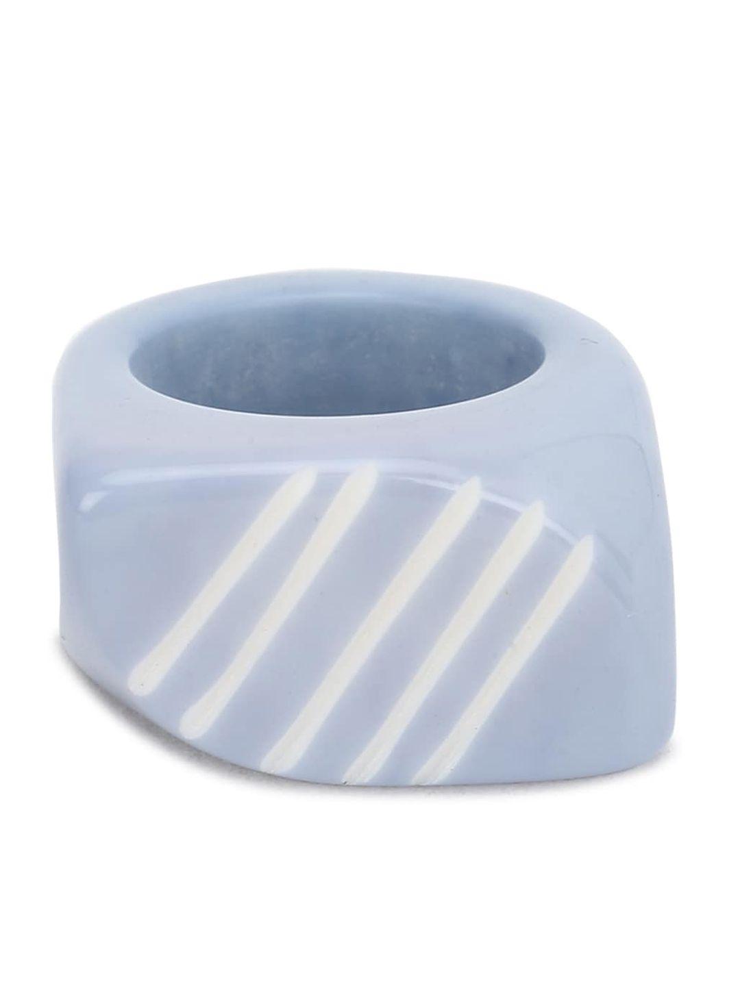 forever 21 blue & white striped resin finger ring