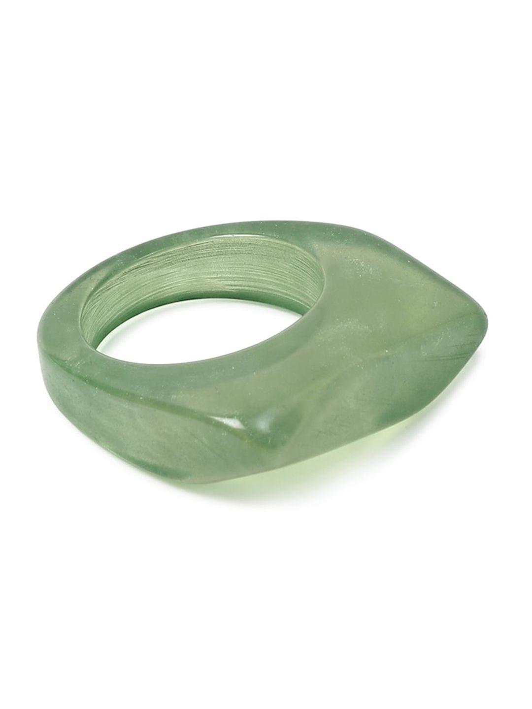 forever 21 green patterned resin finger ring