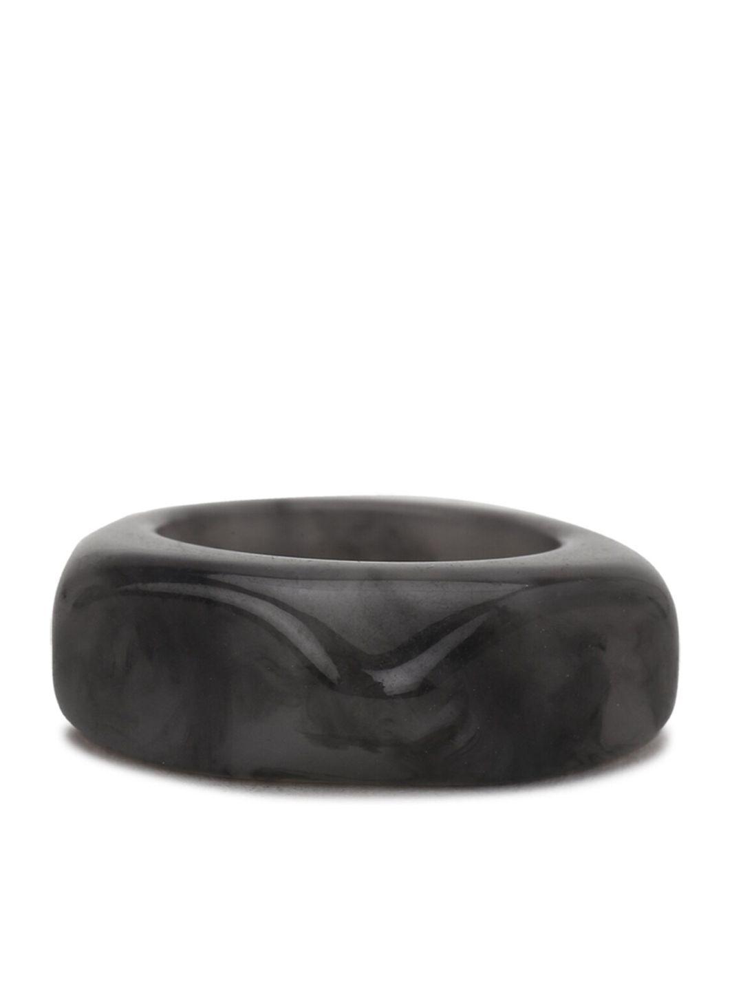 forever 21 women black textured resin ring