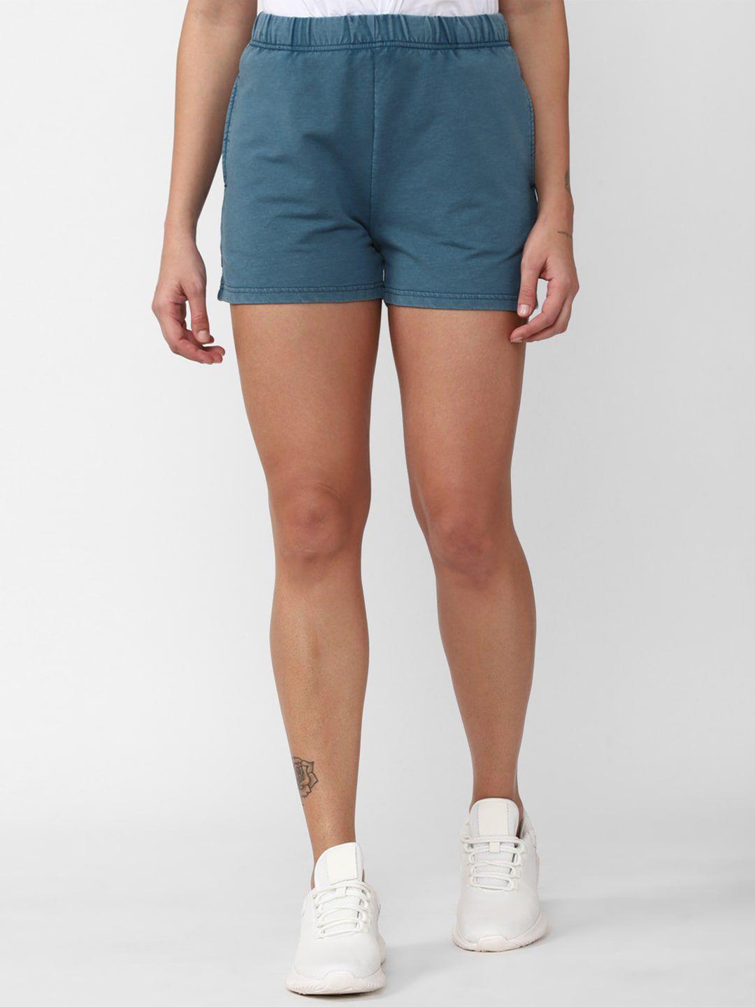 forever 21 women blue solid hot pants shorts