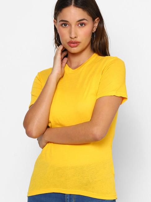forever 21 yellow regular fit tee