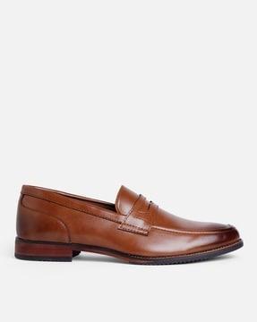 formal loafers  with pointed-toe