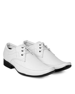 formal lace-up shoes with lace fastening