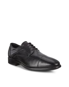 formal shoes with lace fastening