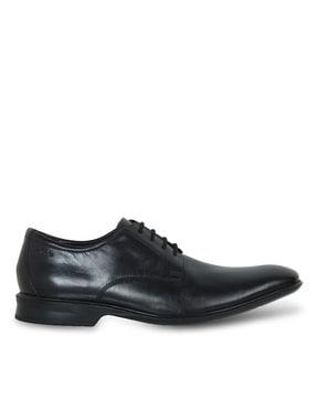 formal shoes with lace fastening