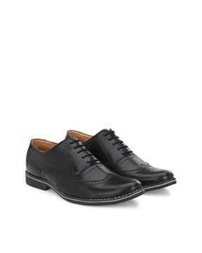 formal shoes with lace fastening