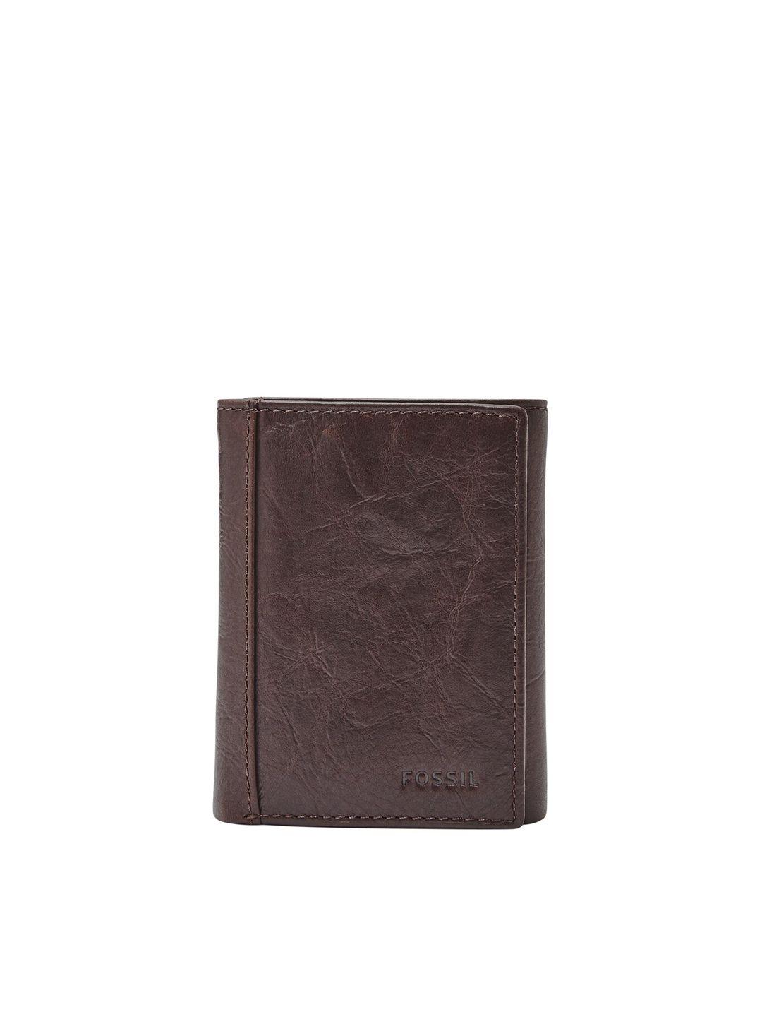 fossil men brown textured three fold wallet