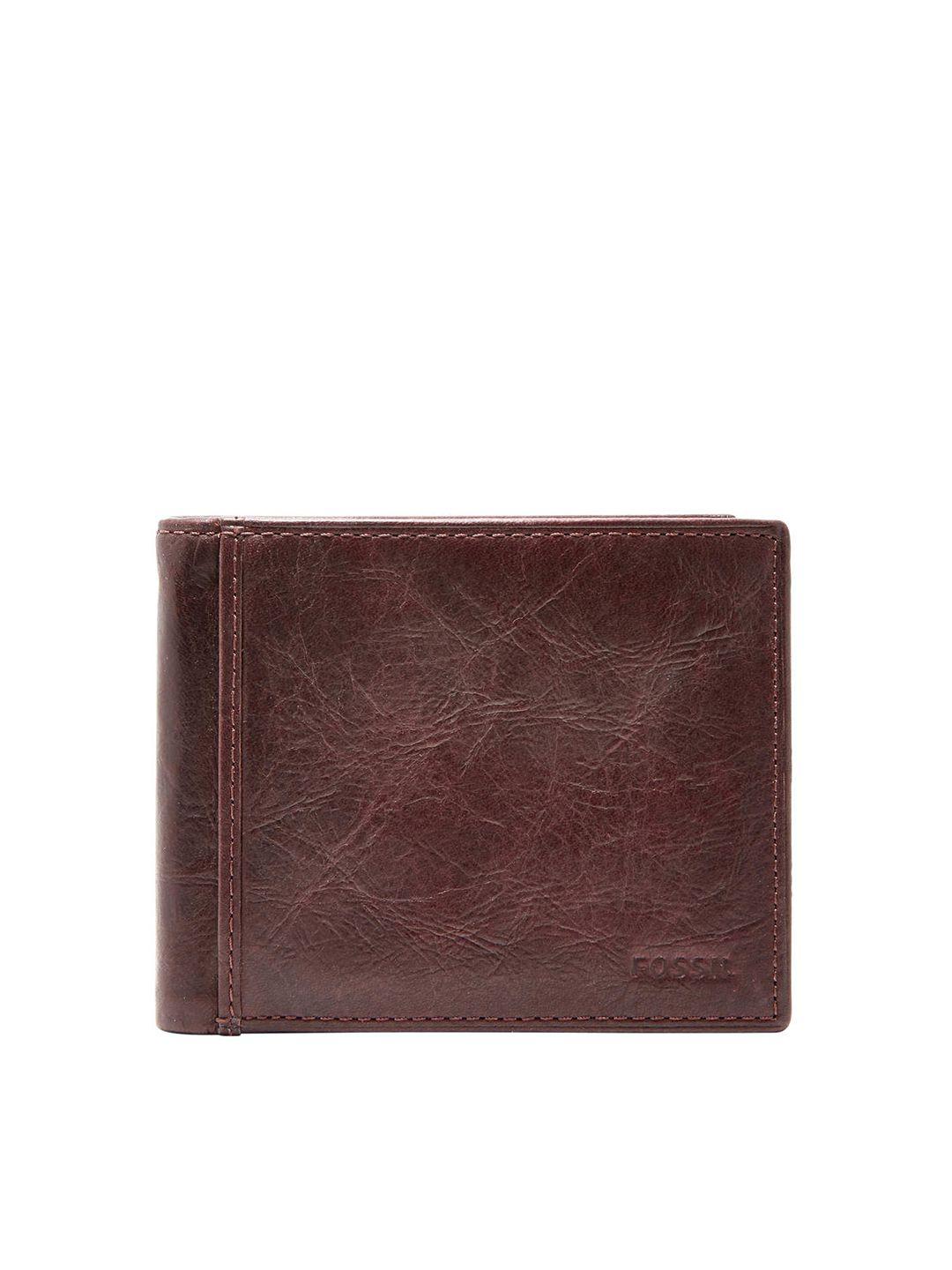 fossil men brown textured two fold leather wallet