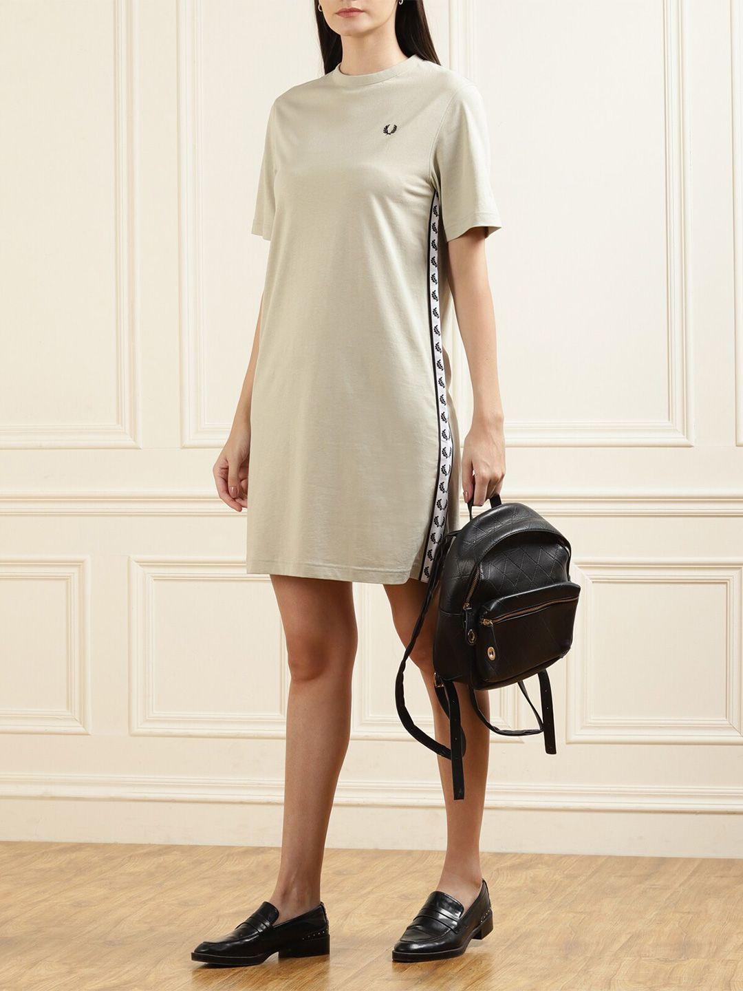 fred perry women cream-coloured t-shirt dress