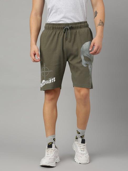 free authority green regular fit punisher print shorts