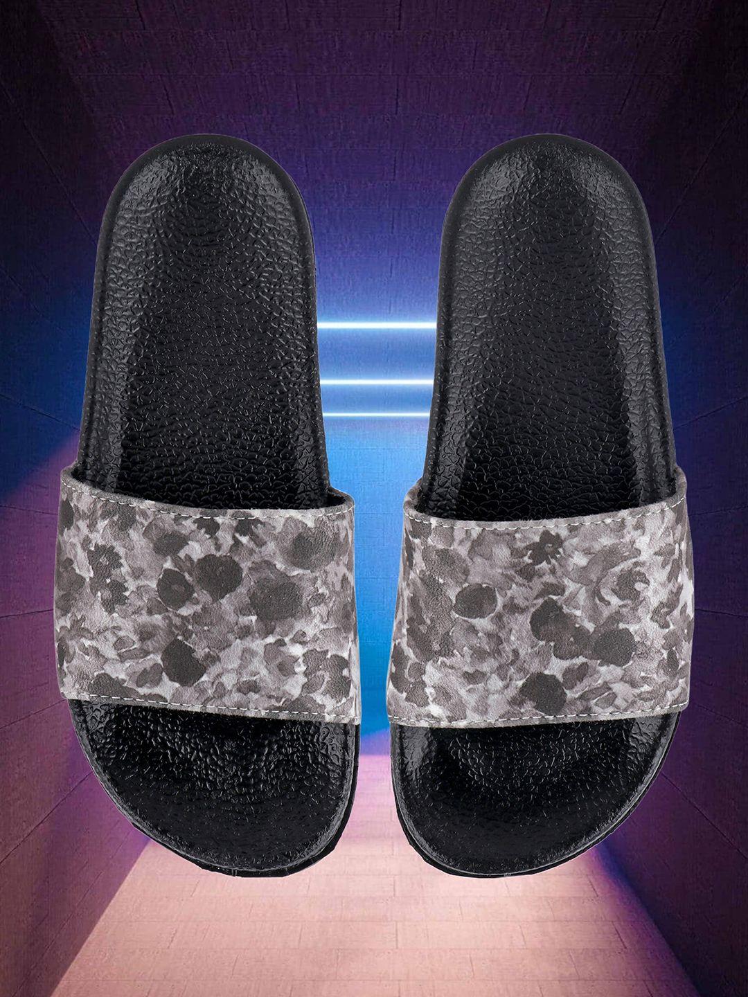 freeco women black & grey abstract printed sliders