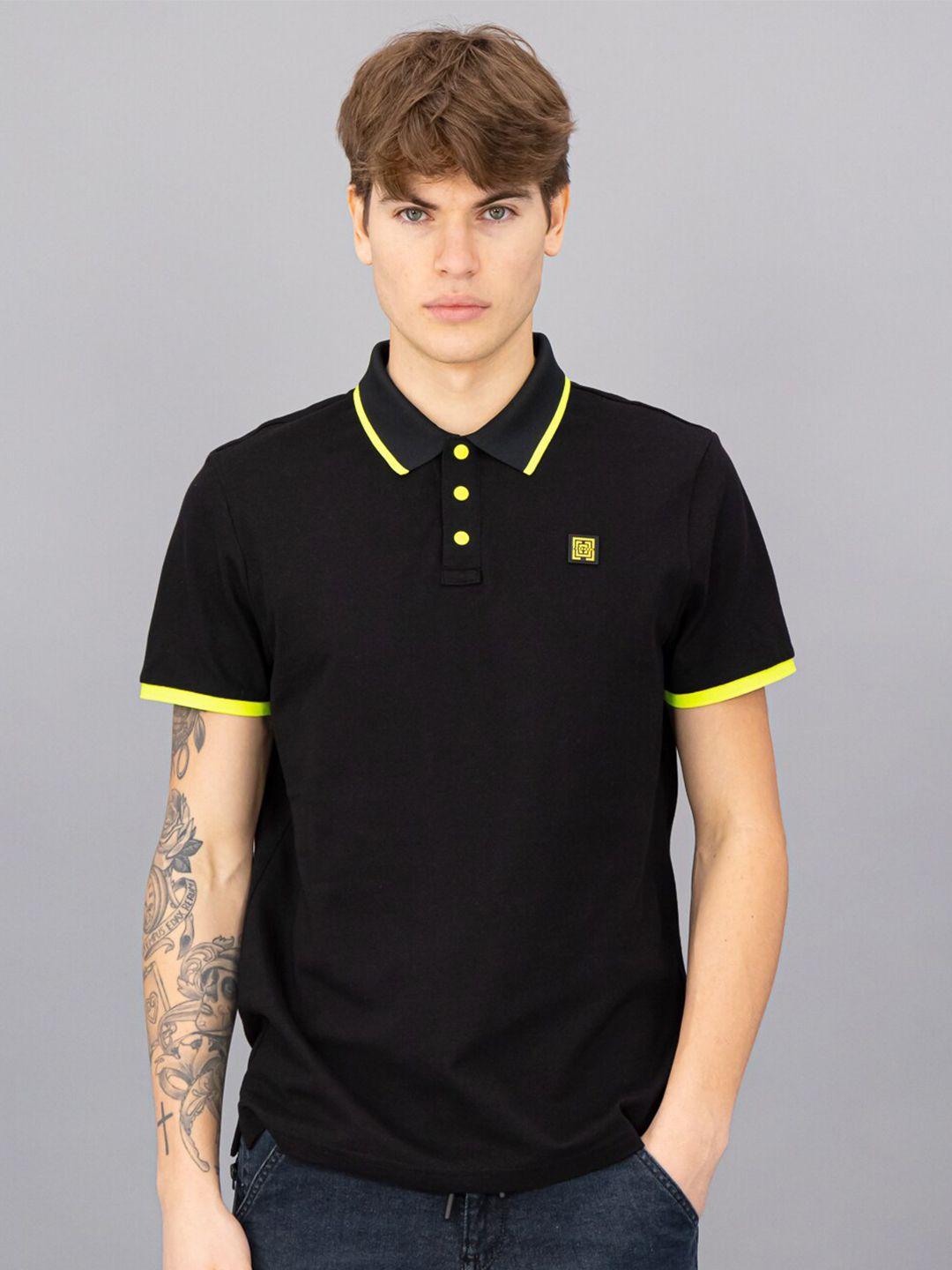 freesoul men black solid polo collar t-shirt