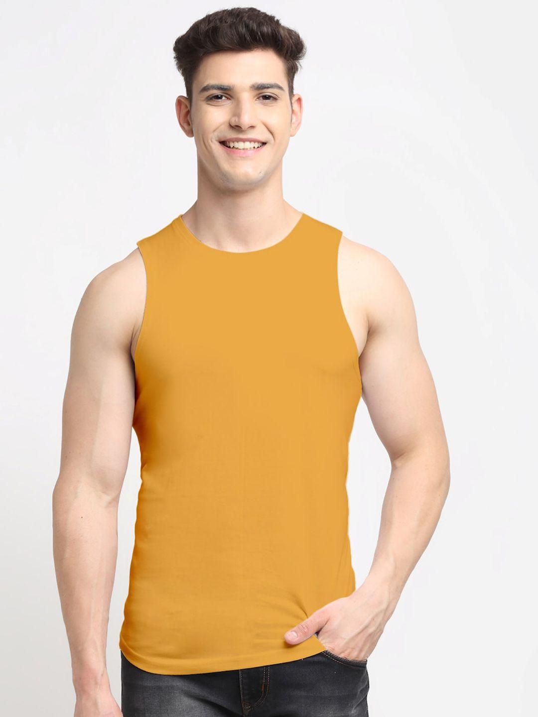 friskers men gold colored solid cotton gym vest