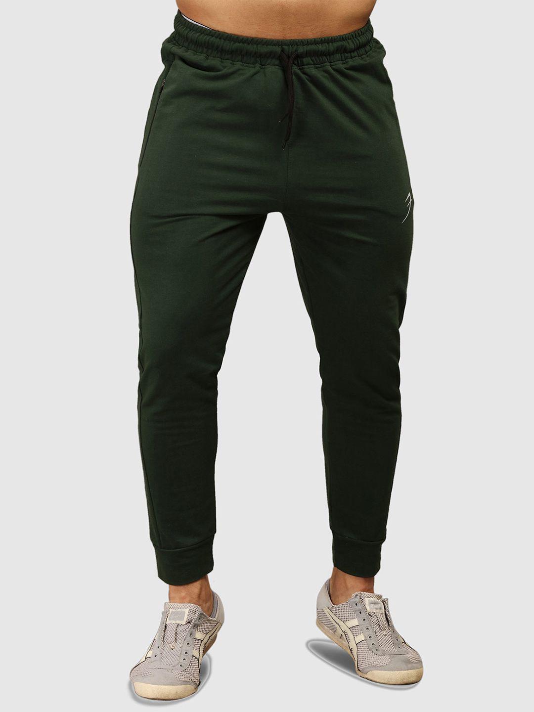 fuaark men green solid sports track pants