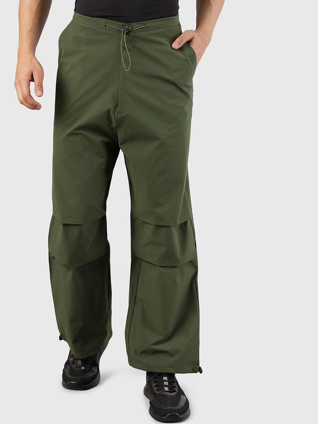 fuaark men relaxed fit mid-rise antimicrobial sports track pants