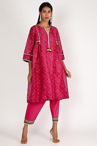 fuchsia embroidered kurta set
