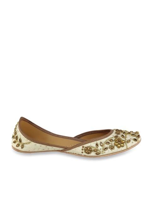 fulkari women's allium cream ethnic juttis