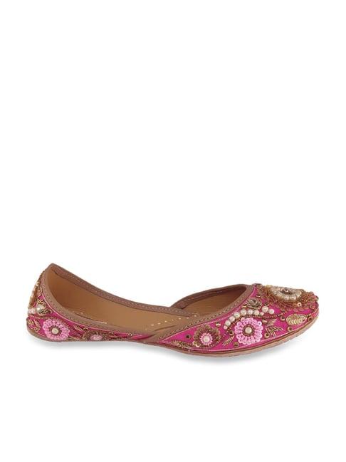 fulkari women's bergenia magenta pink ethnic juttis