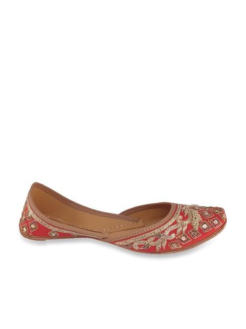 fulkari women's daisy red ethnic juttis