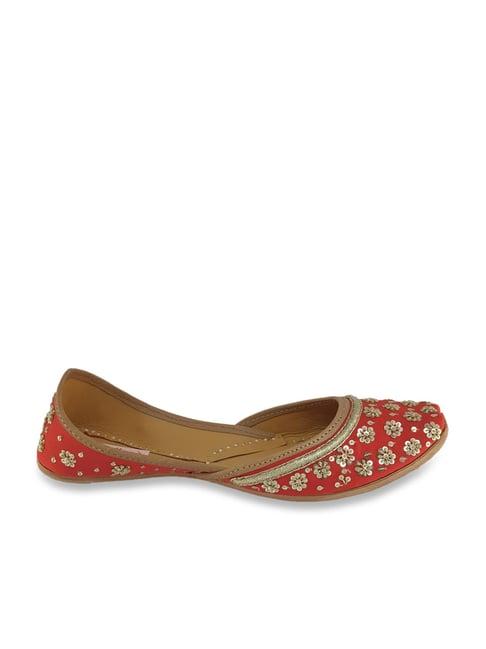 fulkari women's lily red ethnic juttis