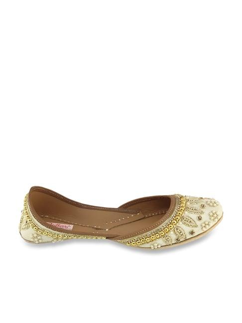 fulkari women's pearl beige ethnic juttis