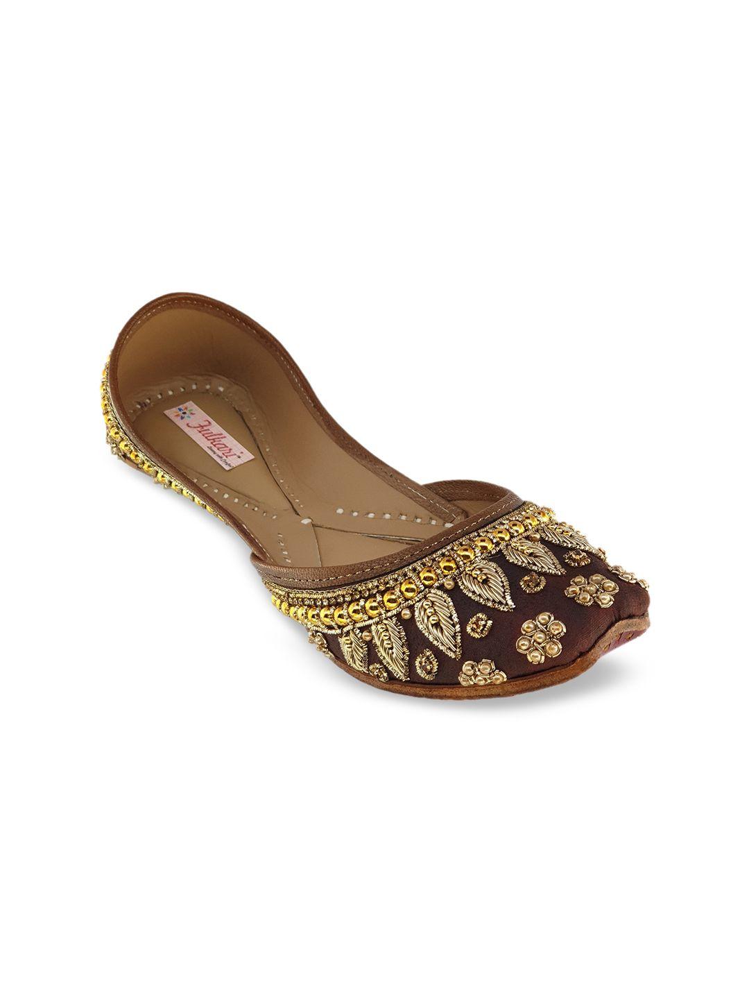 fulkari women maroon & gold-toned embellished leather mojaris