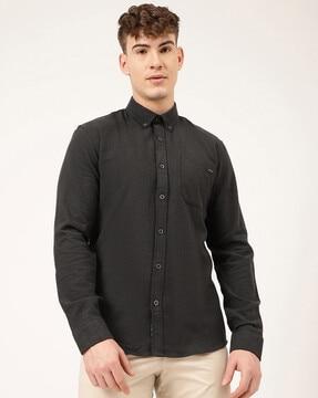 full-sleeve button-down-collar shirt