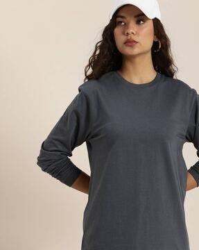 full-sleeve crew-neck t-shirt