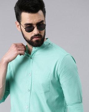 full-sleeve shirt with patch pocket