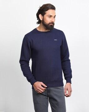 full sleeves crew-neck sweatshirt