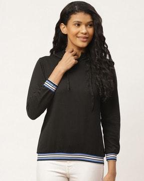 full sleeves hoodie with striped detail