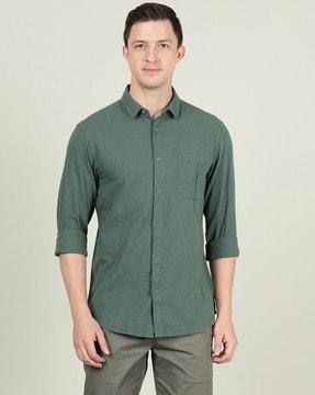 full-sleeves shirt with cutaway collar