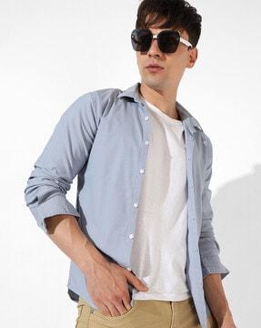 full-sleeves shirt with cutaway collar