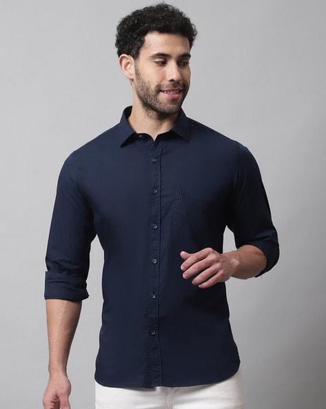 full-sleeves shirt with spread collar