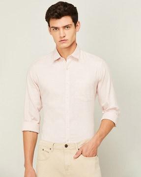 full-sleeves shirt with spread collar