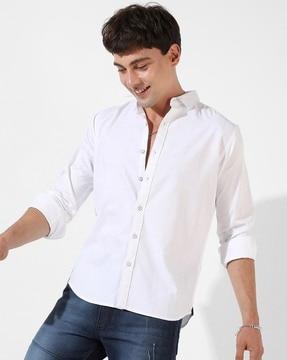 full-sleeves shirt with spread collar