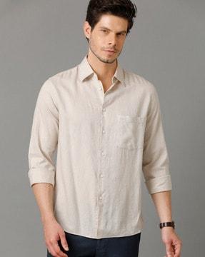 full-sleeves spread-collar shirt