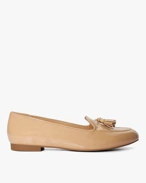 gallerie tassel loafers