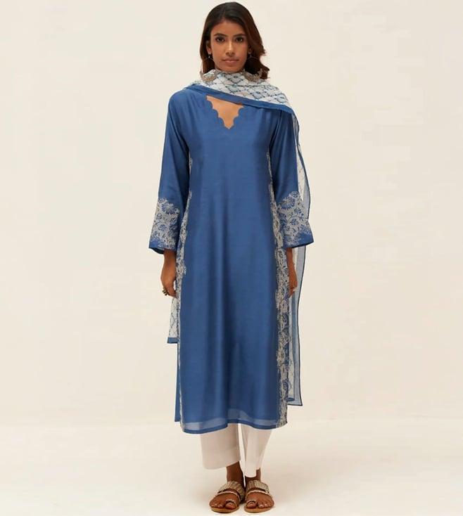 ganga fashions blue & white dhoop embroidered kurta with salwar and dupatta