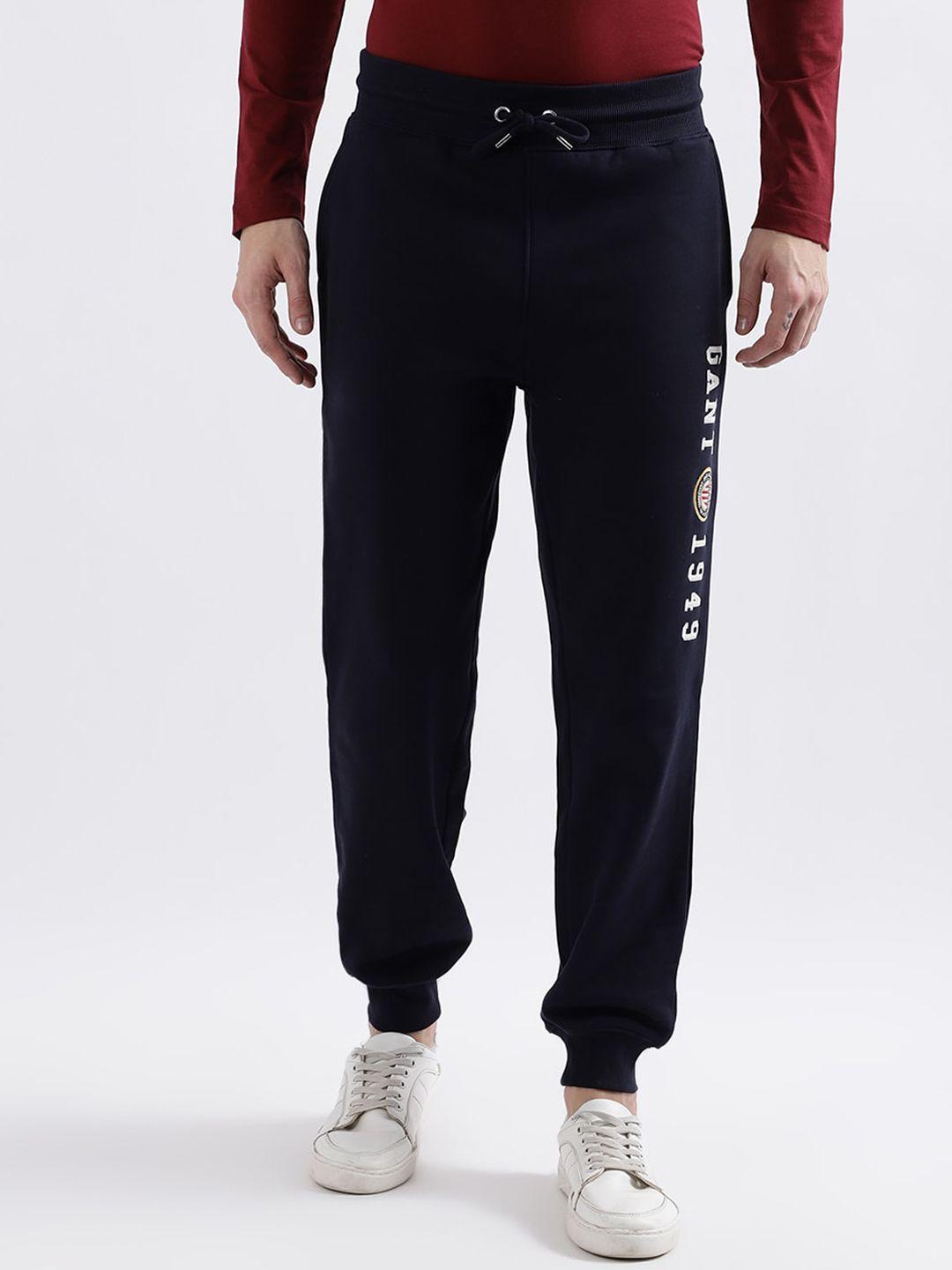 gant men typography printed relaxed fit mid-rise joggers