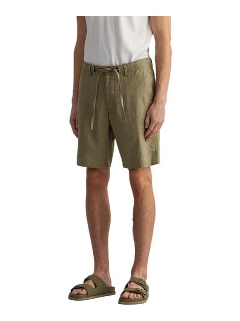 gant olive shorts