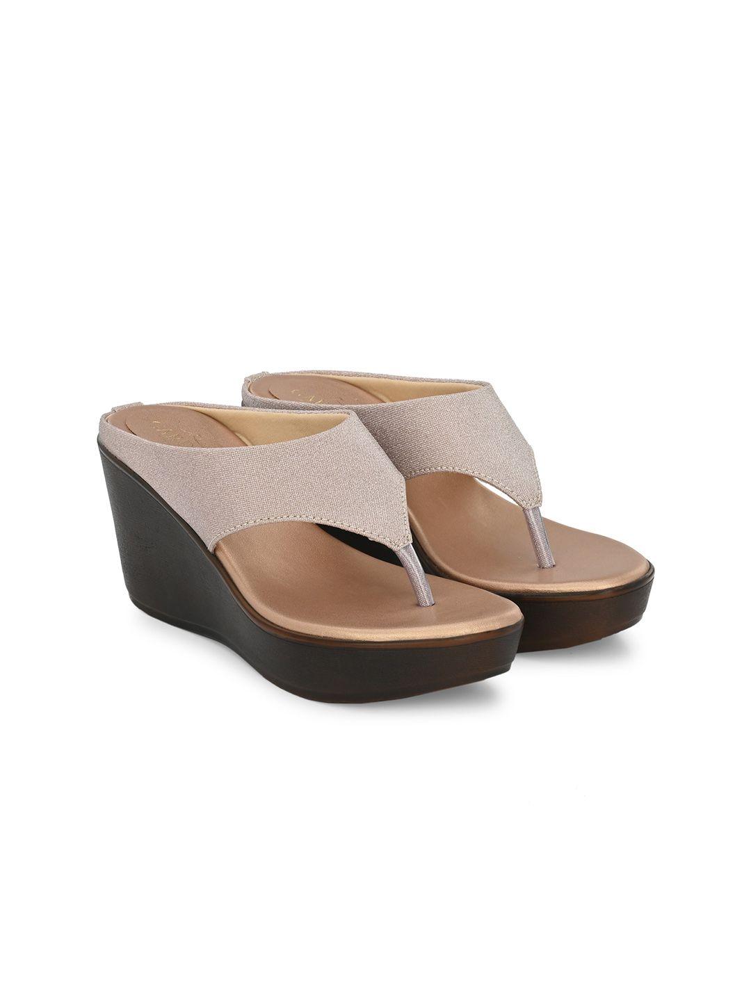 gardin textured wedge heels