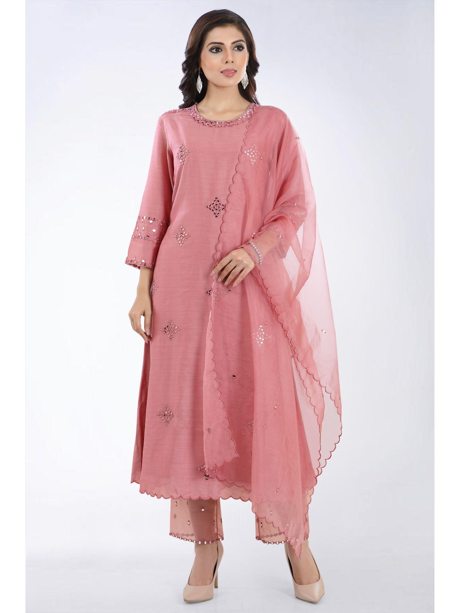 gauhar pink embroidered kurta and pant with organza dupatta (set of 3)