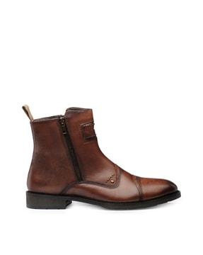 genuine leather boots with zip fastening