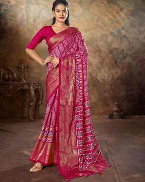geometric print saree with contrast border & tassels