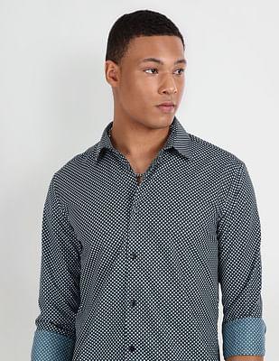 geometric print slim fit casual shirt