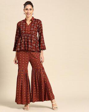 geometric  printed  pant-suit set