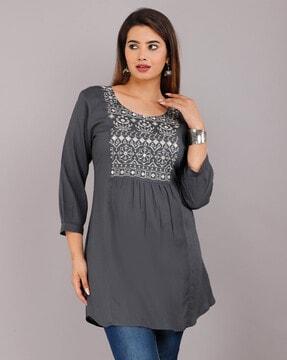 geometric pattern crew-neck tunic