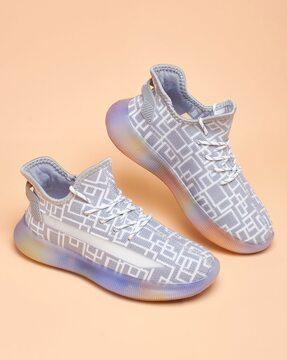 geometric pattern lace-up sneakers