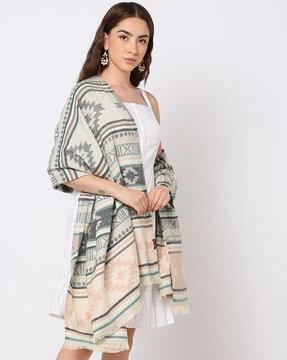 geometric pattern reversible shawl
